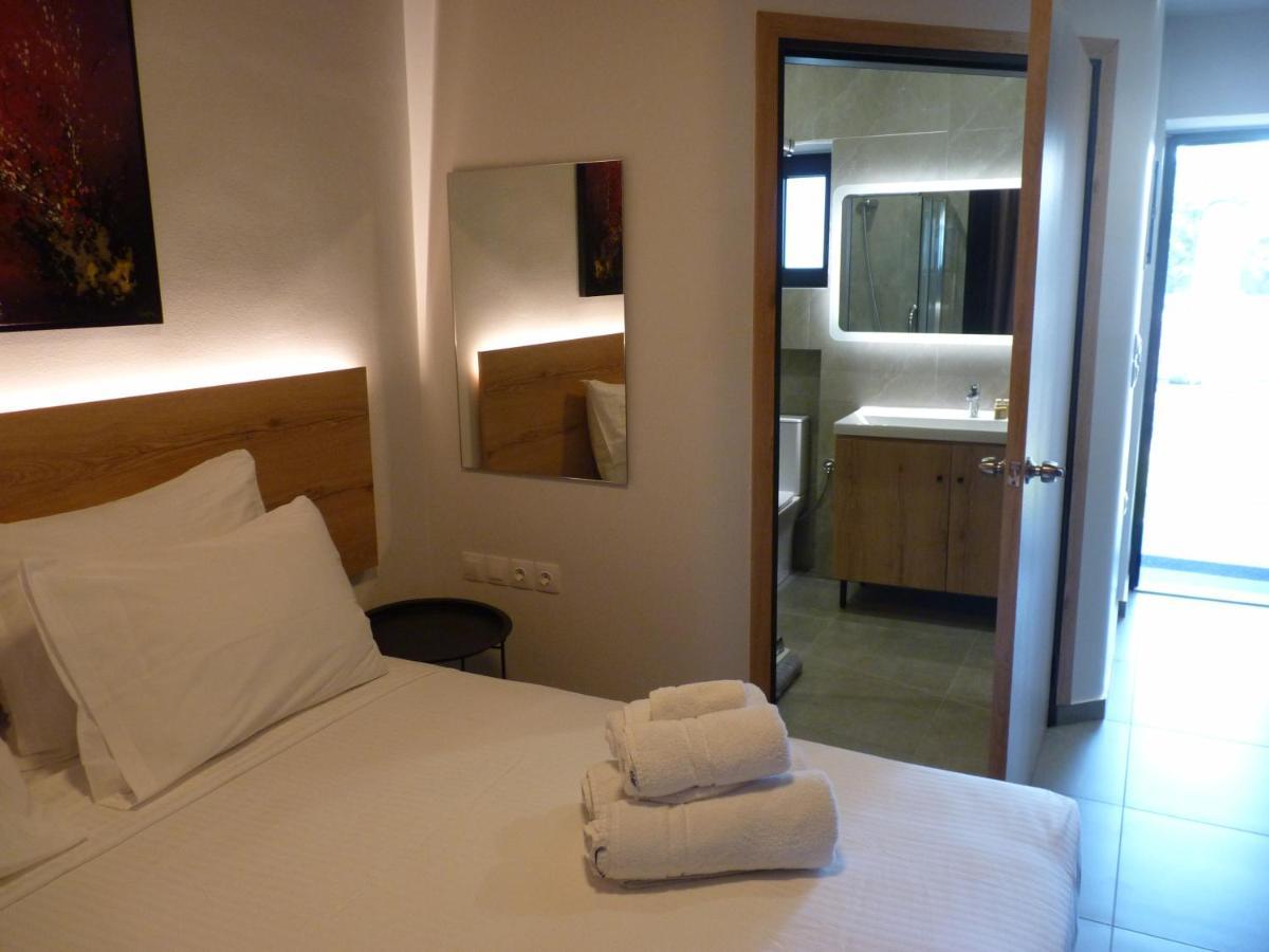 Comfort Suites & Rooms Larissa Exteriör bild